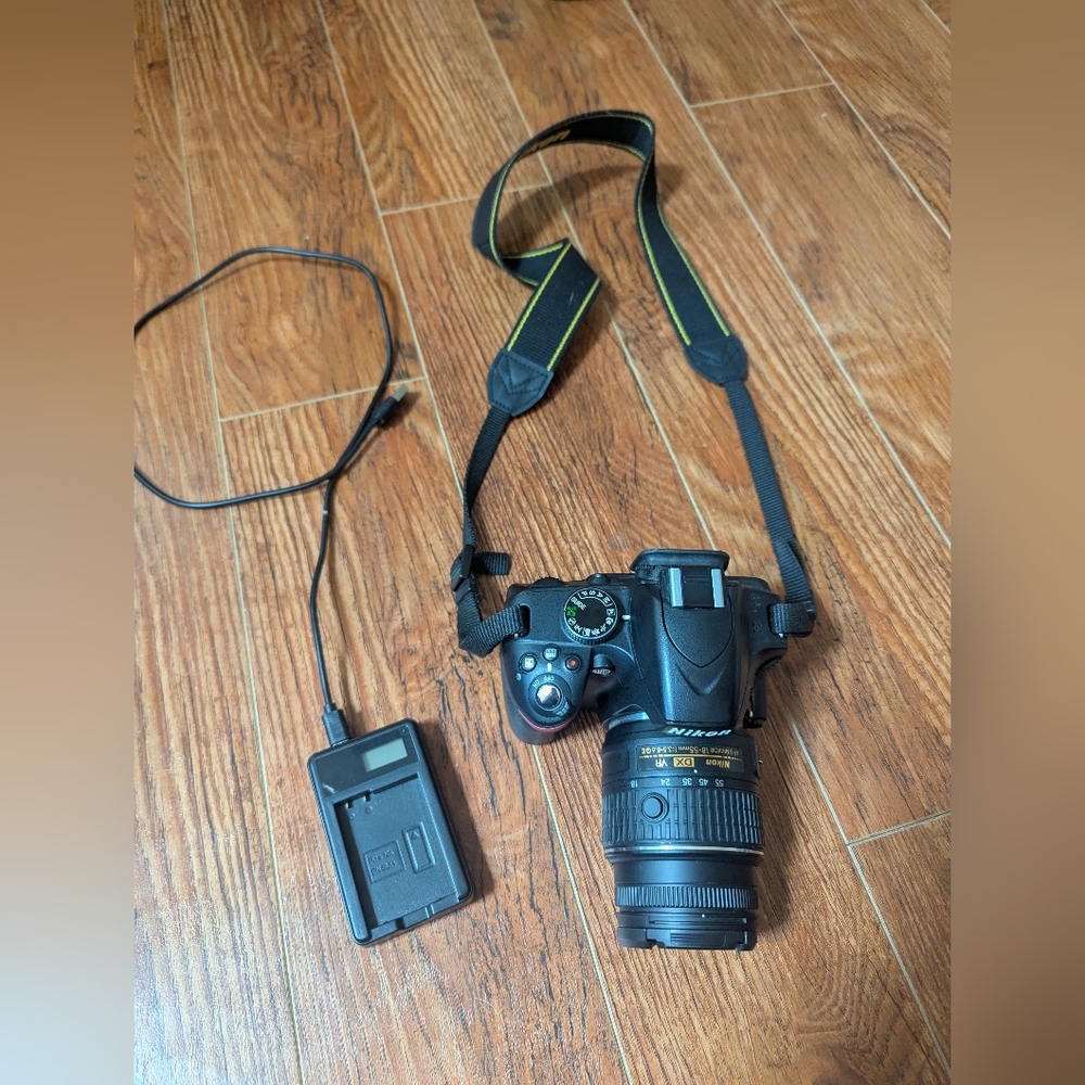 Nikon D3200 And 18-55 MM lens